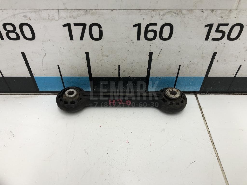 Стойка переднего стабилизатора