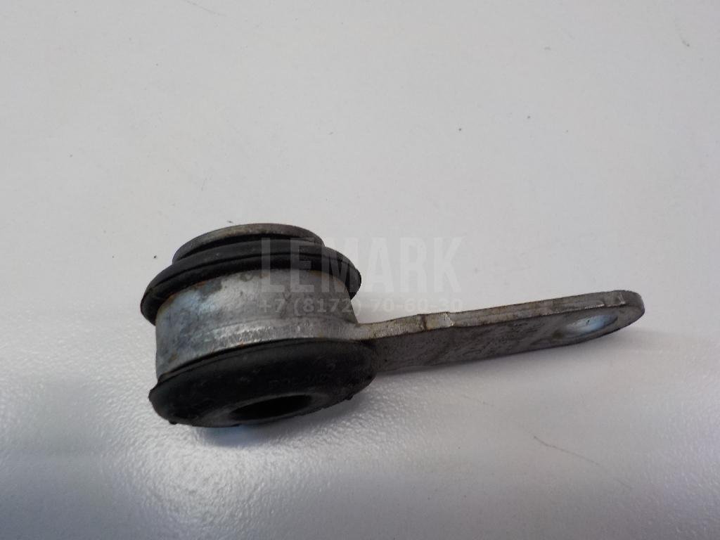 Кронштейн глушителя