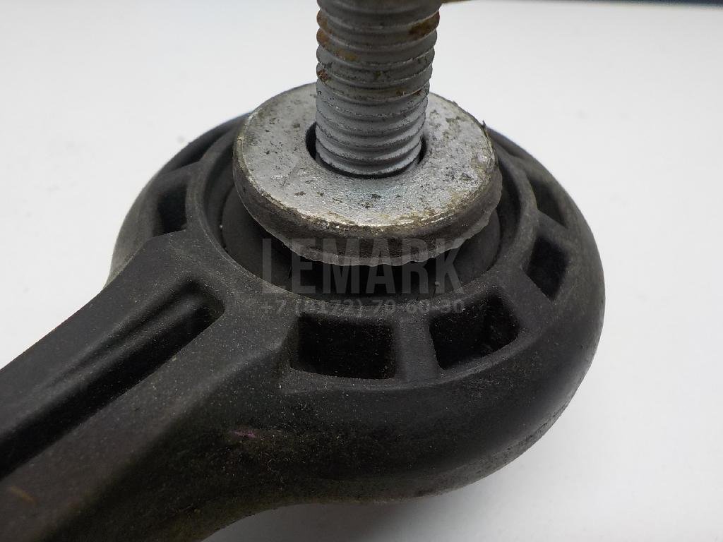 Стойка переднего стабилизатора