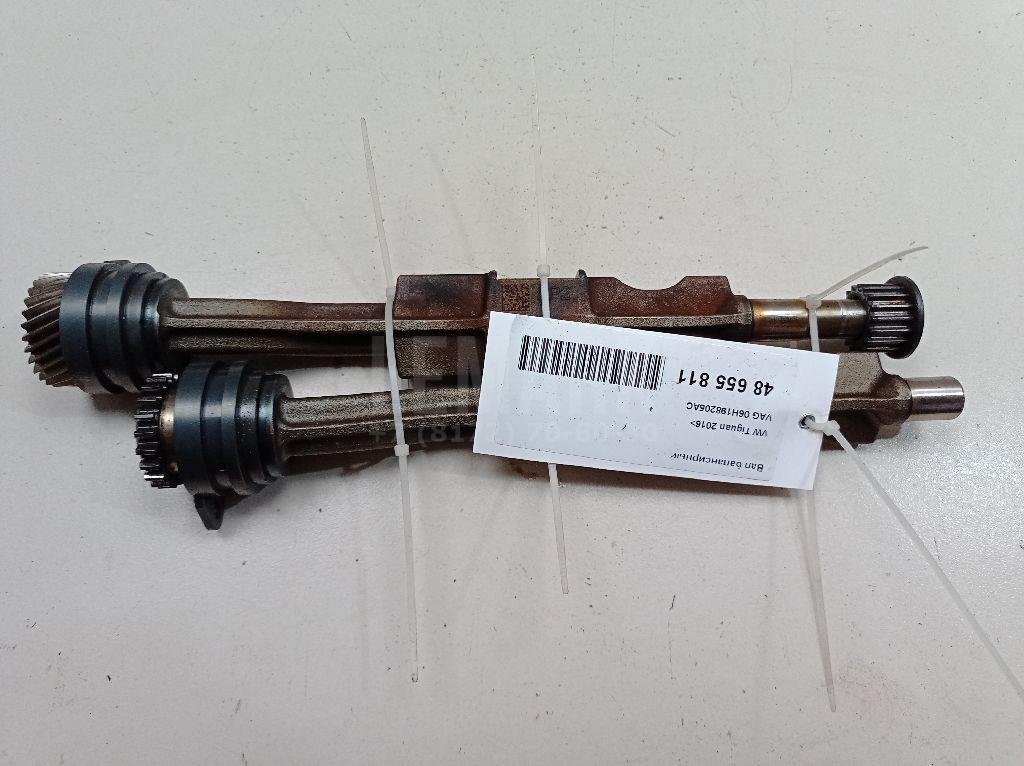 Вал балансирный