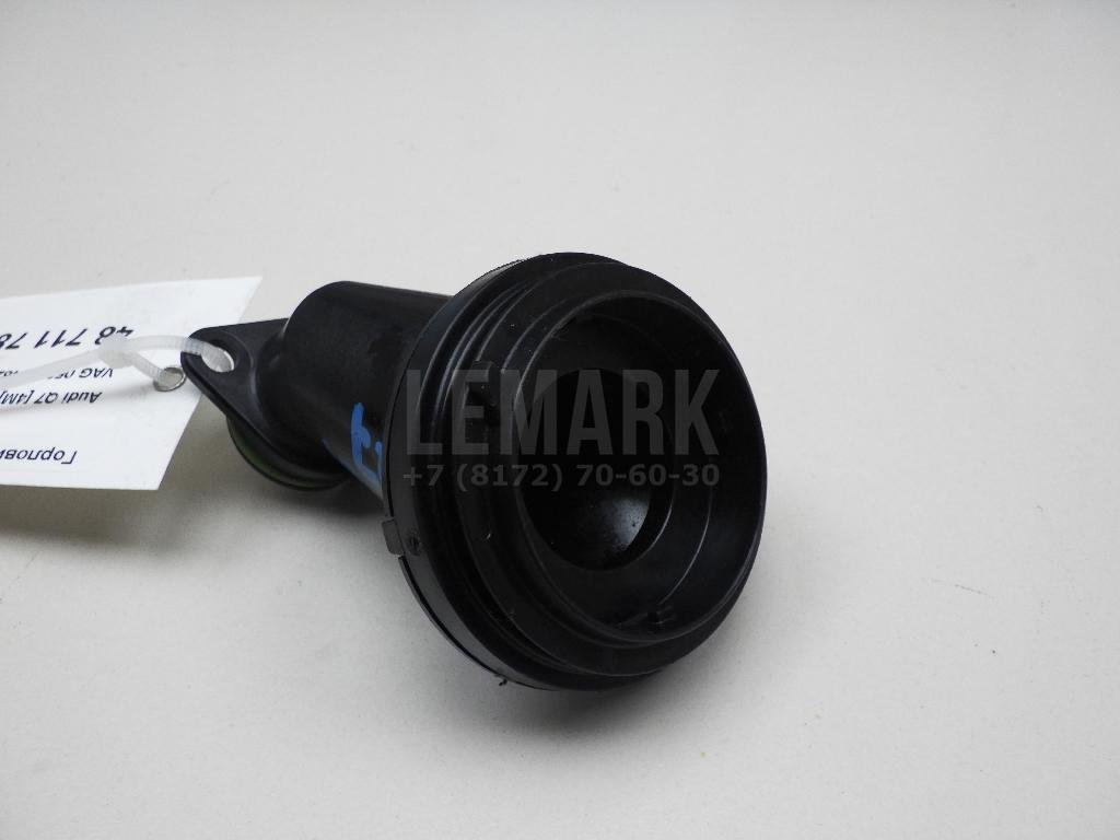 Горловина маслозаливная