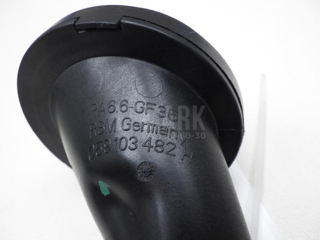 Горловина маслозаливная