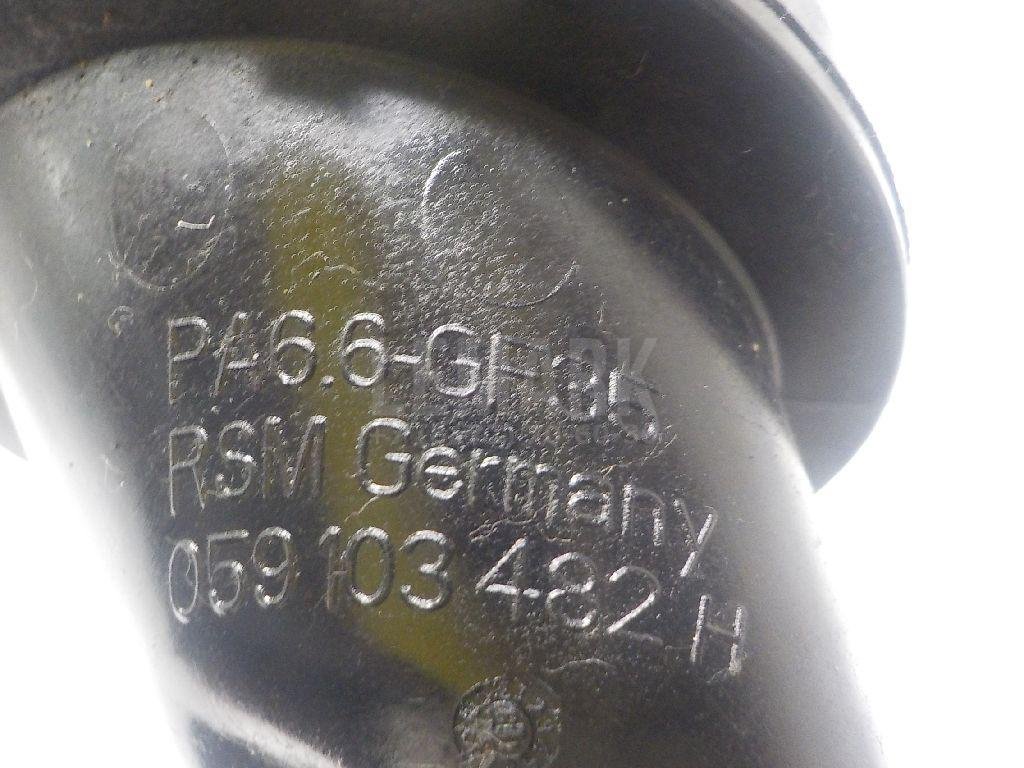 Горловина маслозаливная