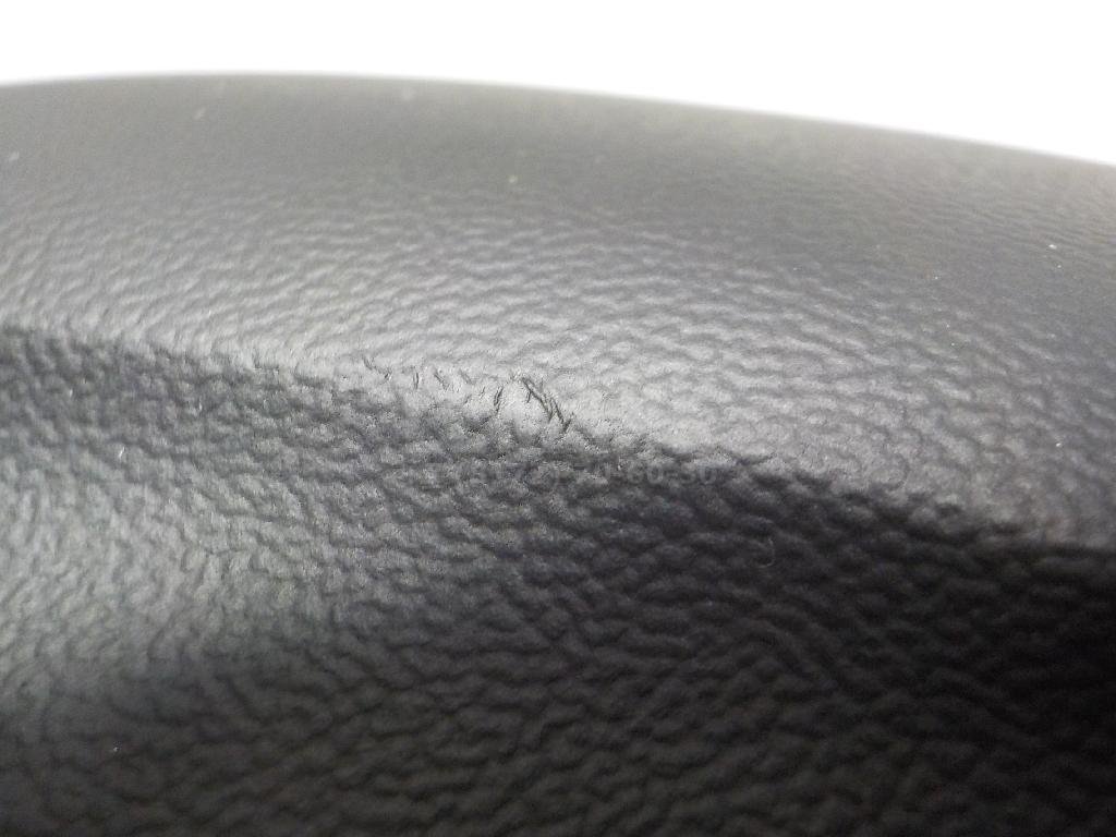 Подушка безопасности в рулевое колесо