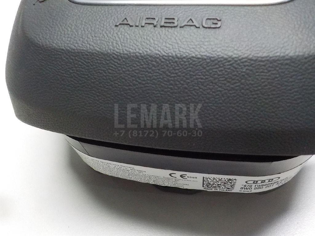 Подушка безопасности в рулевое колесо