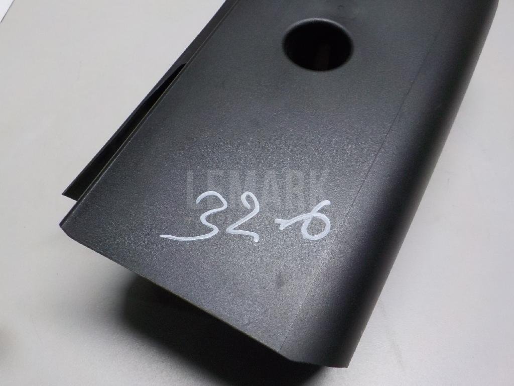 Кожух рулевой колонки нижний