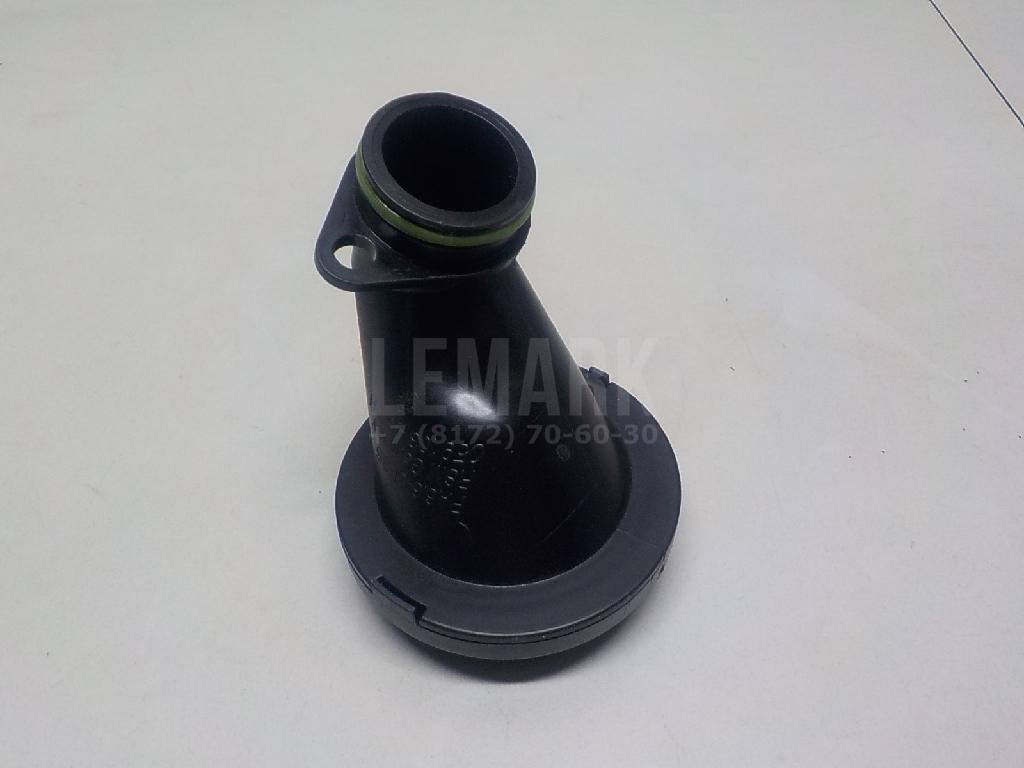 Горловина маслозаливная