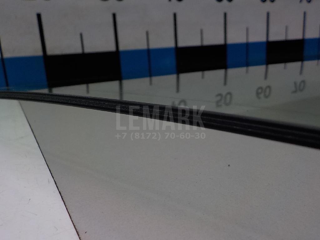 Стекло двери передней правой