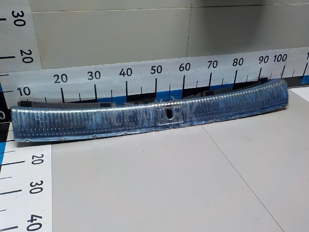 Обшивка багажника