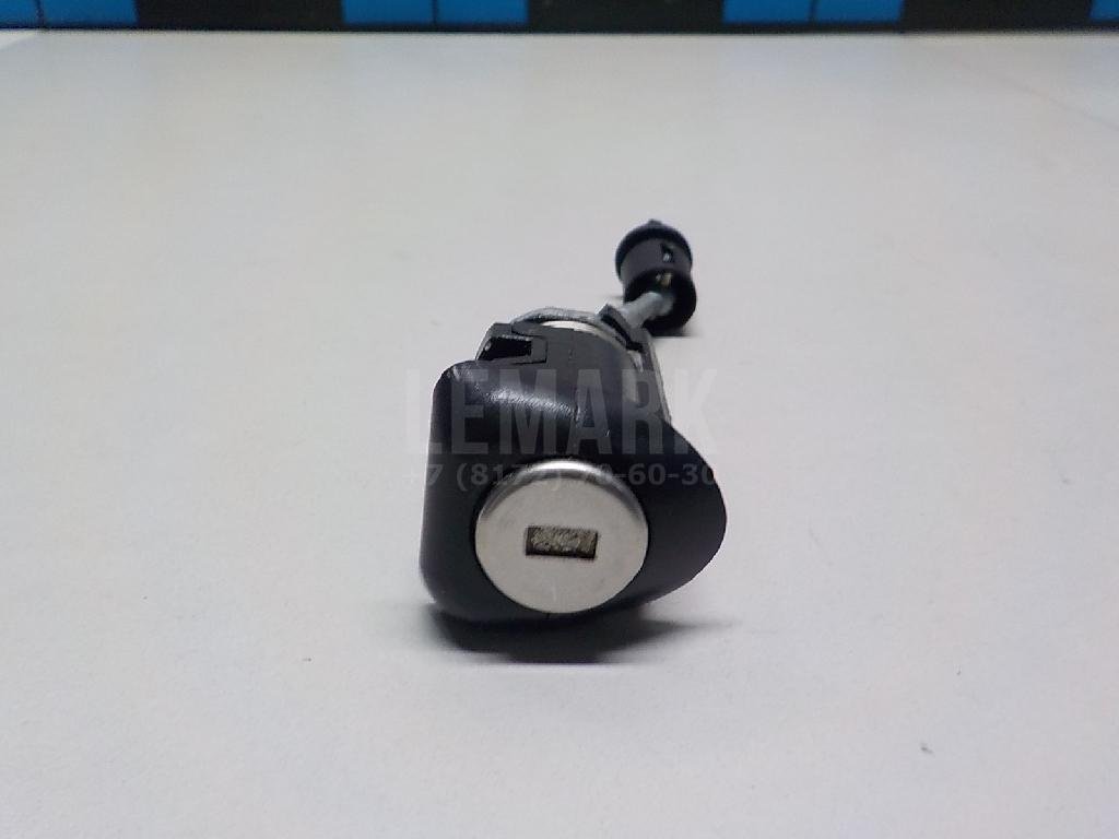 Вставка замка двери лев.