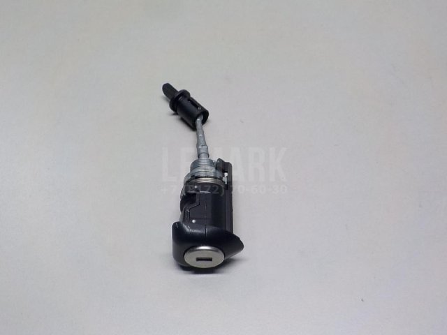 Вставка замка двери лев.