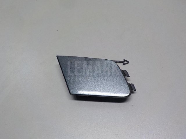 Заглушка буксировочного крюка