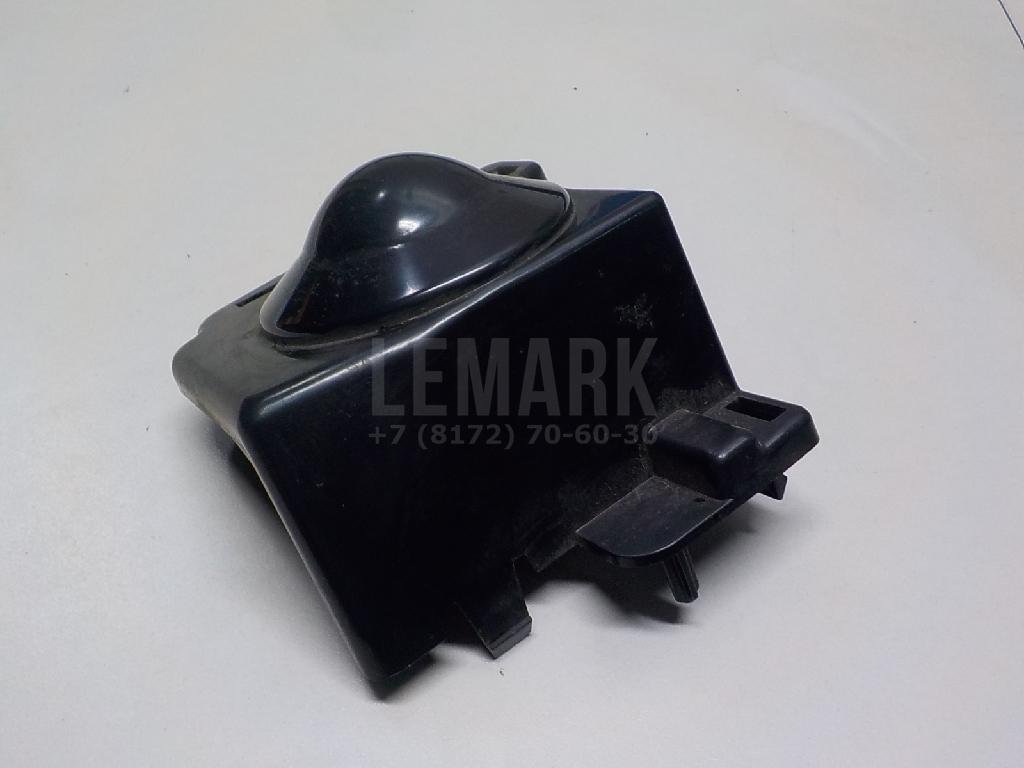 Заглушка бампера левая