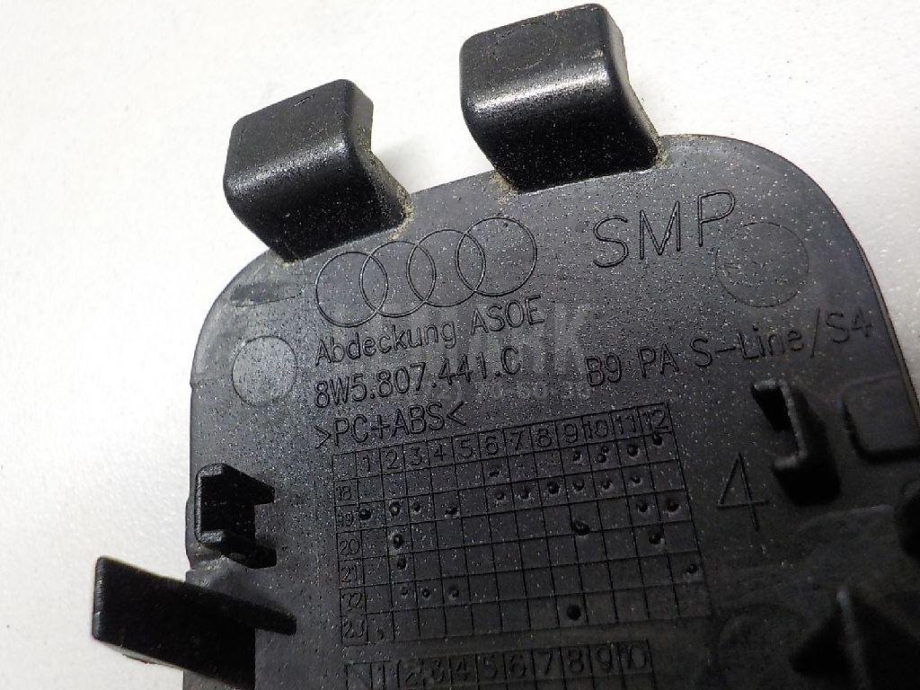 Заглушка буксировочного крюка