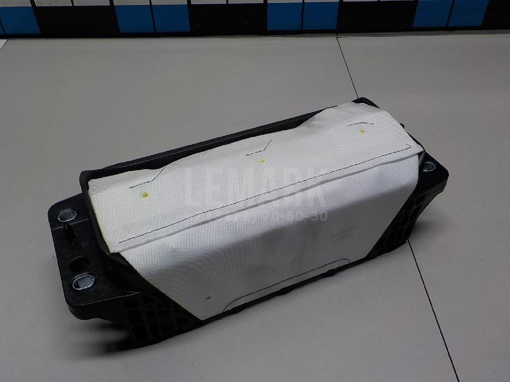 Подушка безопасности пассажирская (в торпедо)