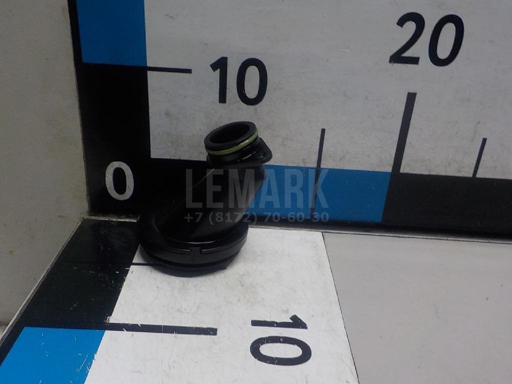 Горловина маслозаливная