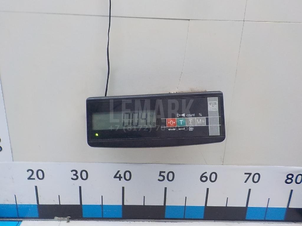 Заглушка бампера левая