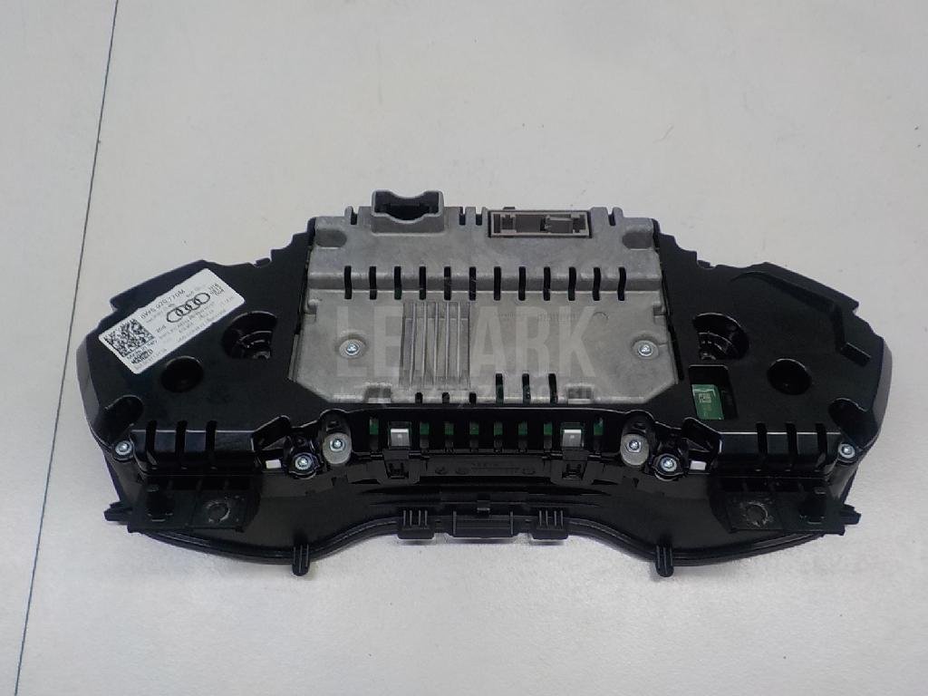 Панель приборов