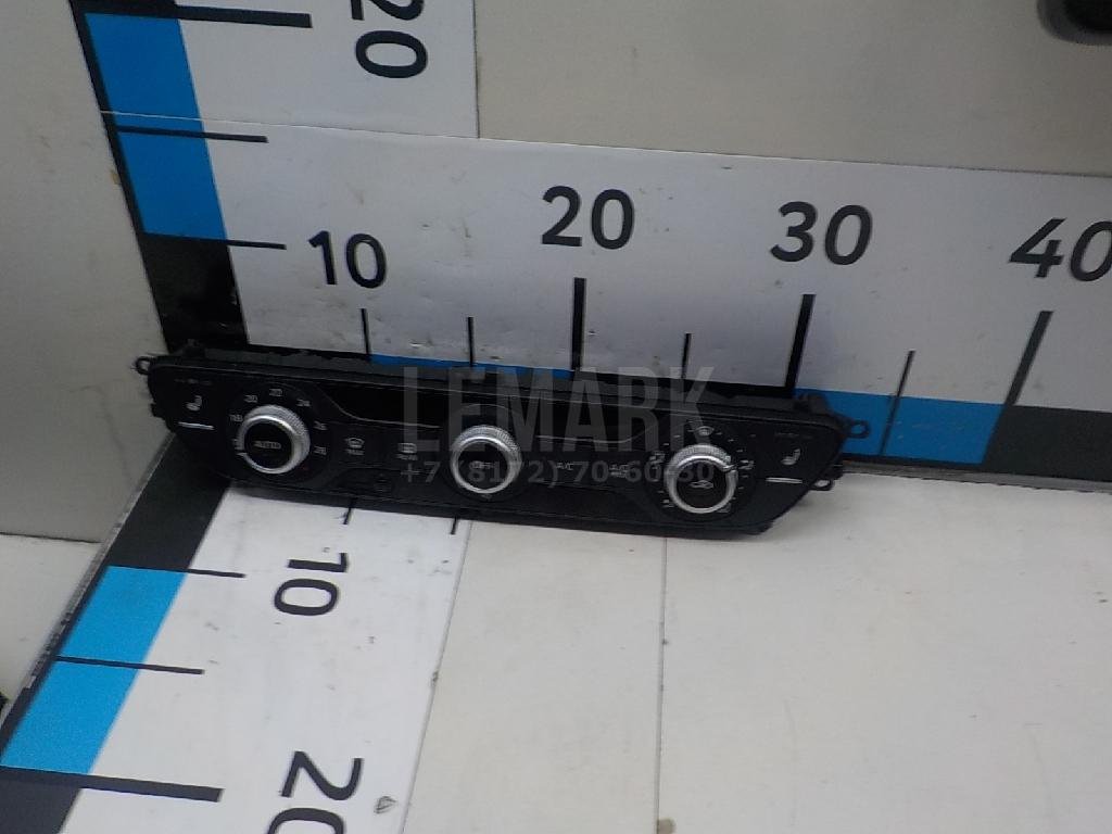 Блок управления климатической установкой