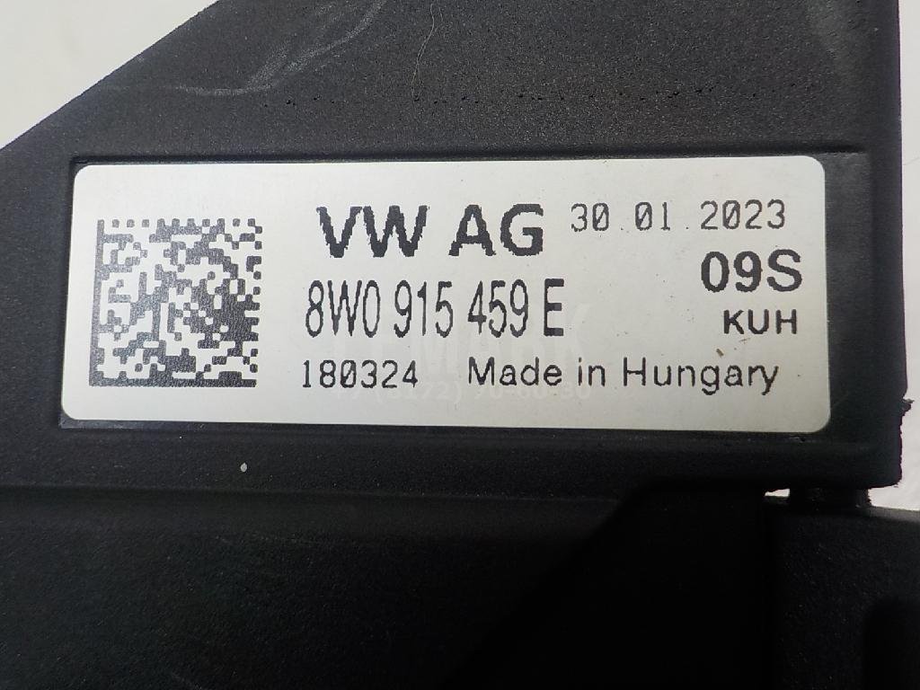 Клемма аккумулятора плюс