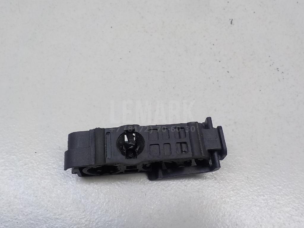 Крепление тормозного шланга