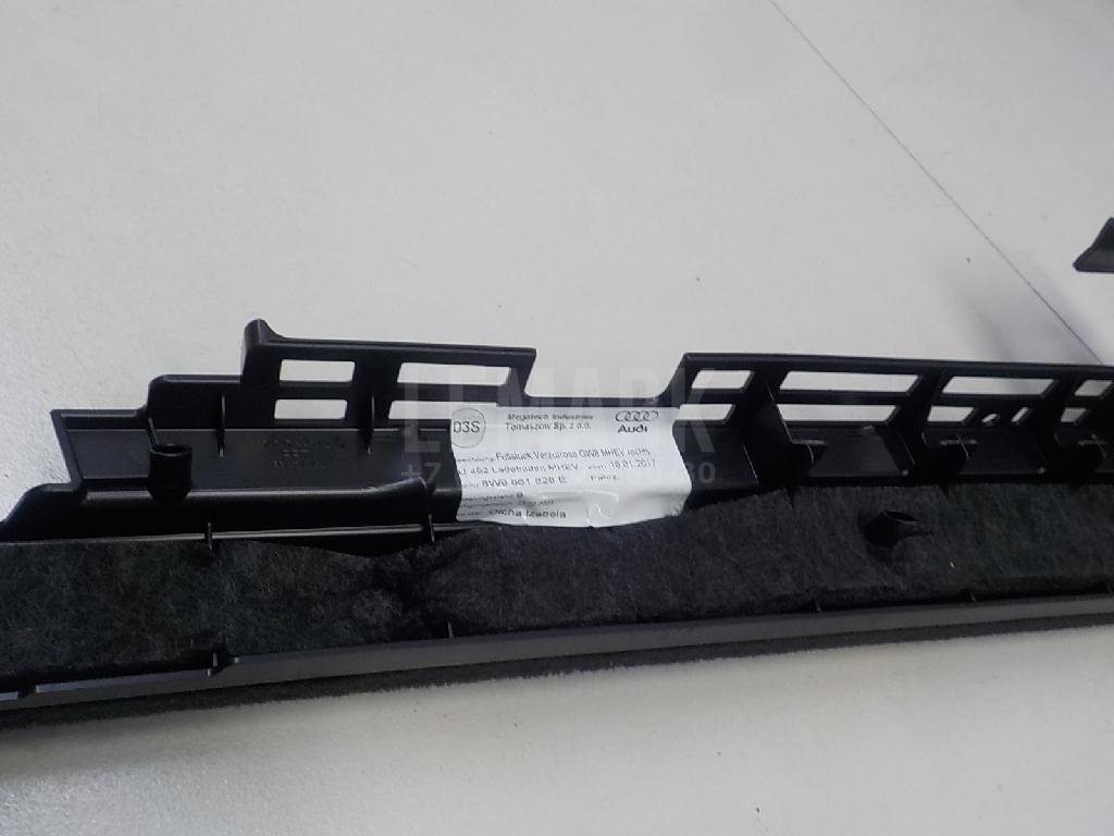 Обшивка багажника