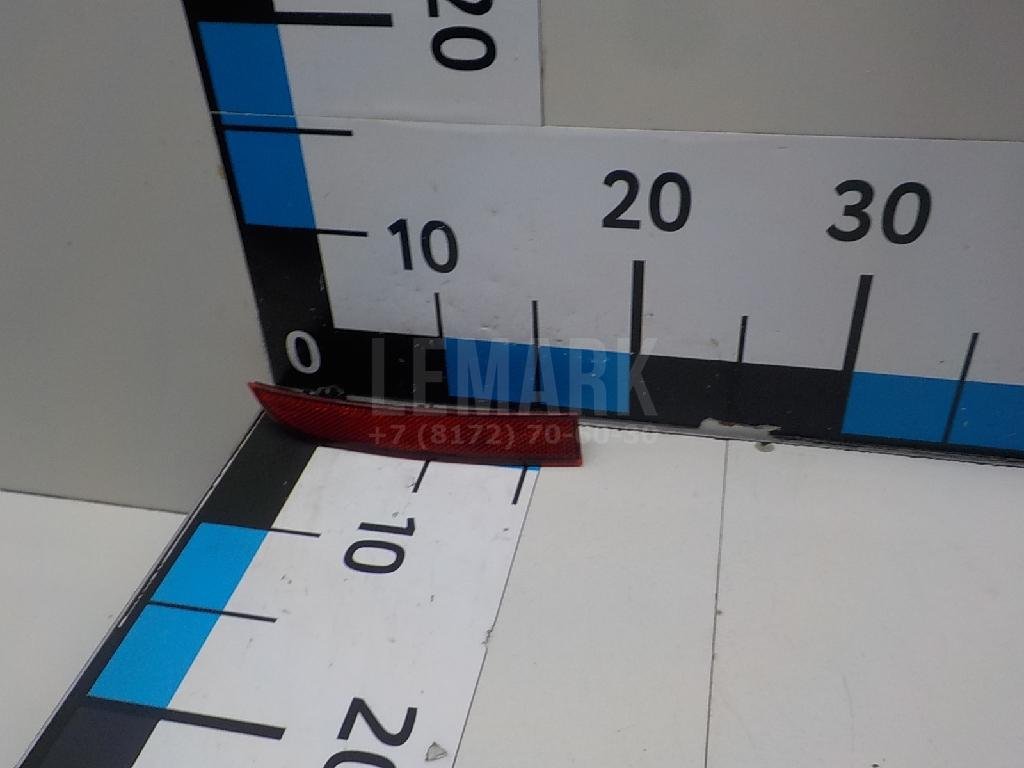 Отражатель в бампер задний правый