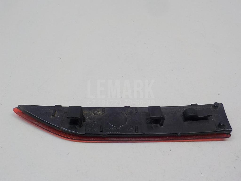 Отражатель в бампер задний правый