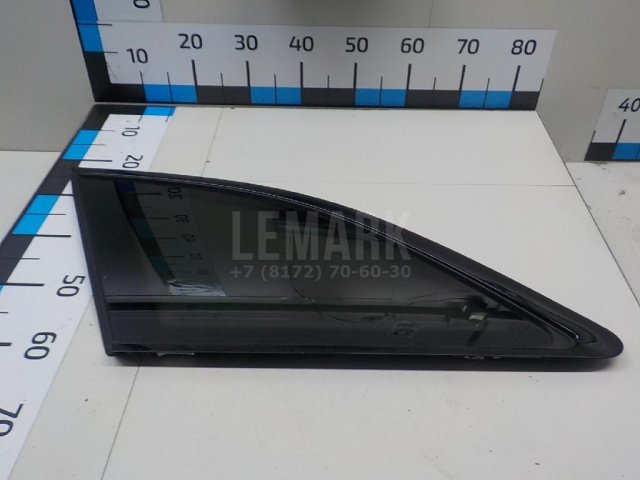 Стекло кузовное глухое левое