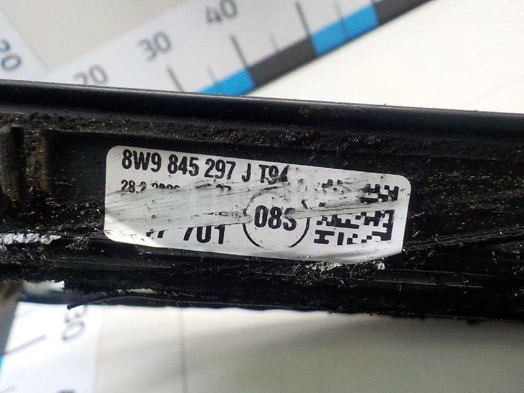 Стекло кузовное глухое левое