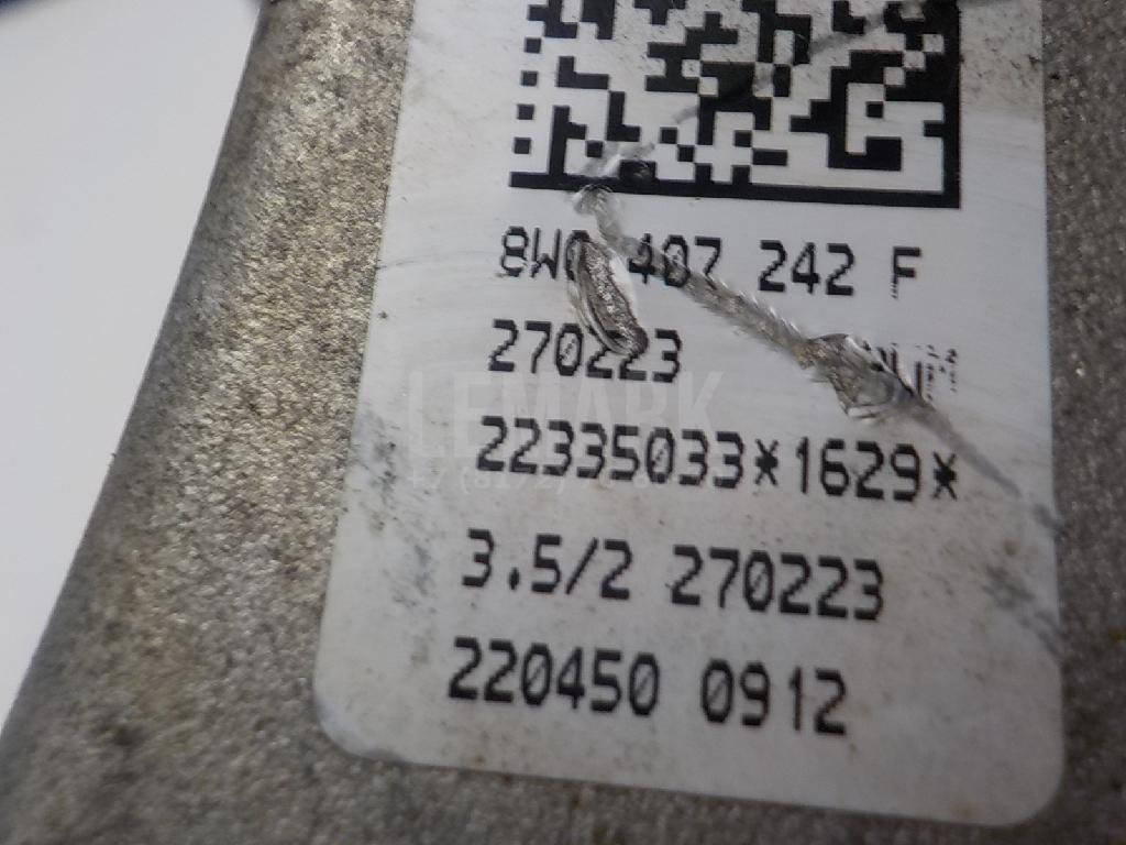 Кулак поворотный передний правый