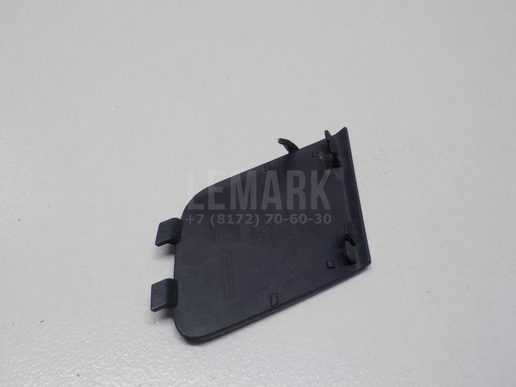 Заглушка буксировочного крюка