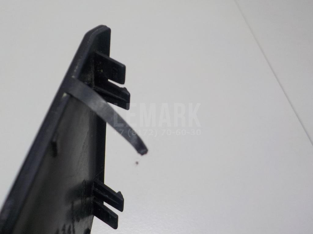 Заглушка буксировочного крюка