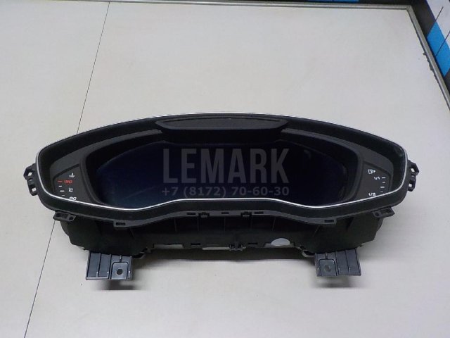 Панель приборов