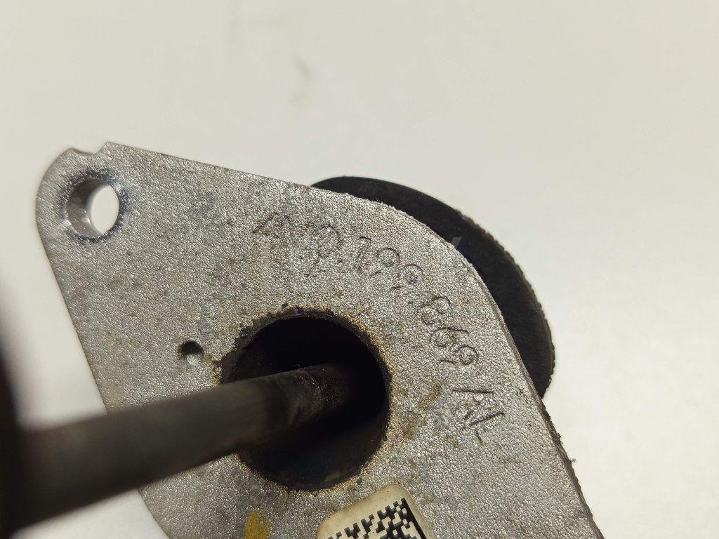 Опора двигателя левая