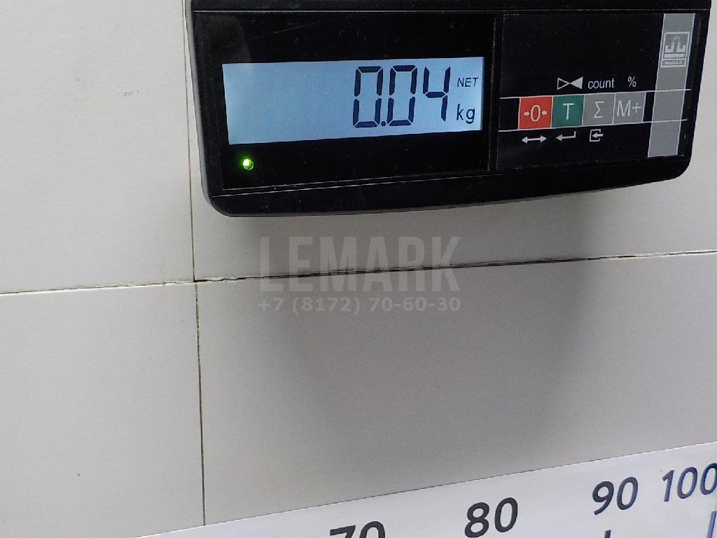 Заглушка бампера правая