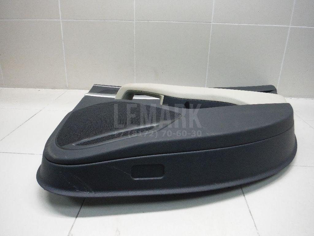 Обшивка двери задней правой