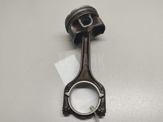 Поршень с шатуном