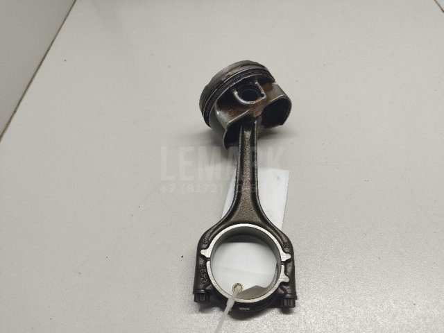 Поршень с шатуном