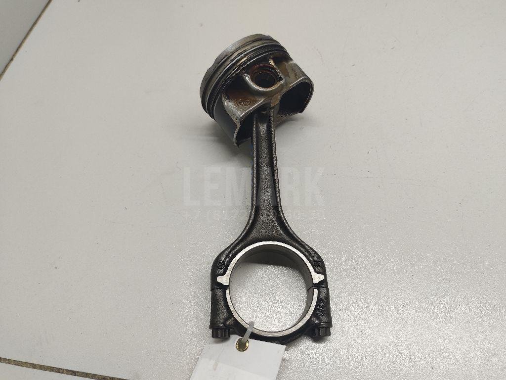 Поршень с шатуном для  Audi A4 [B9] 2015