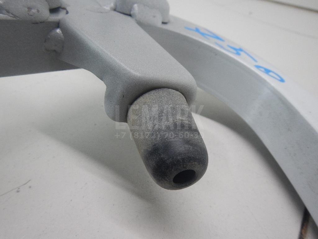 Петля крышки багажника