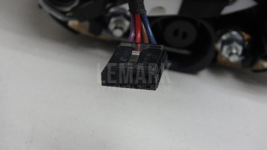 Подушка безопасности в рулевое колесо