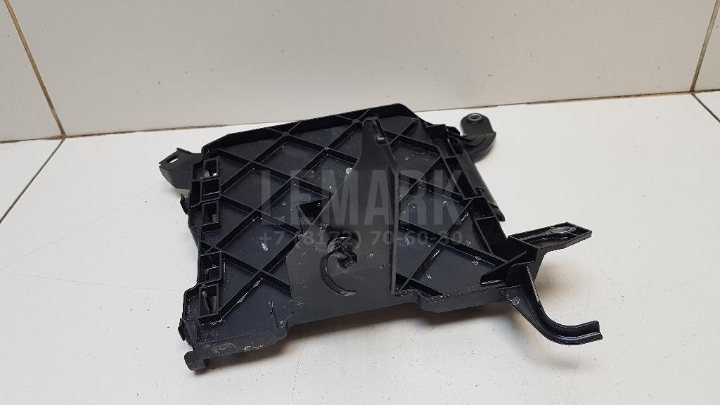 Кронштейн блока управления двигателем для  Audi A5/S5 (F5) 2017