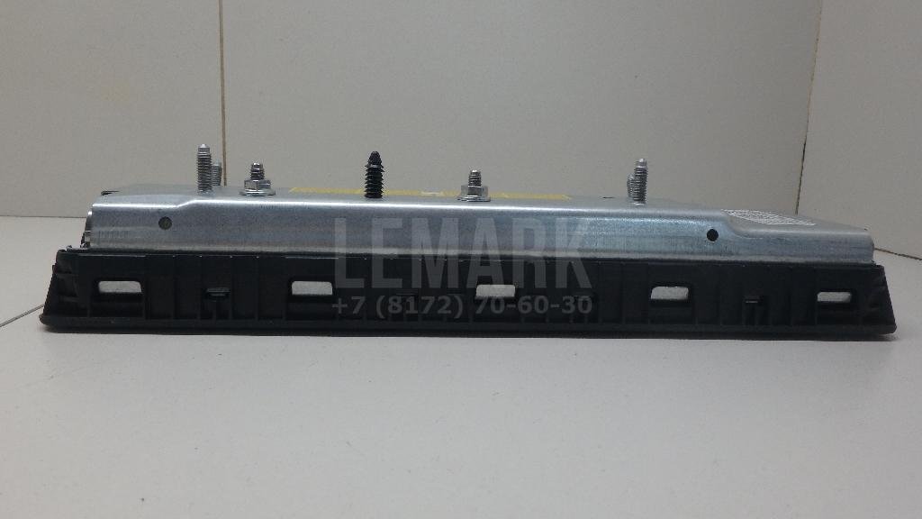 Подушка безопасности нижняя (для колен)