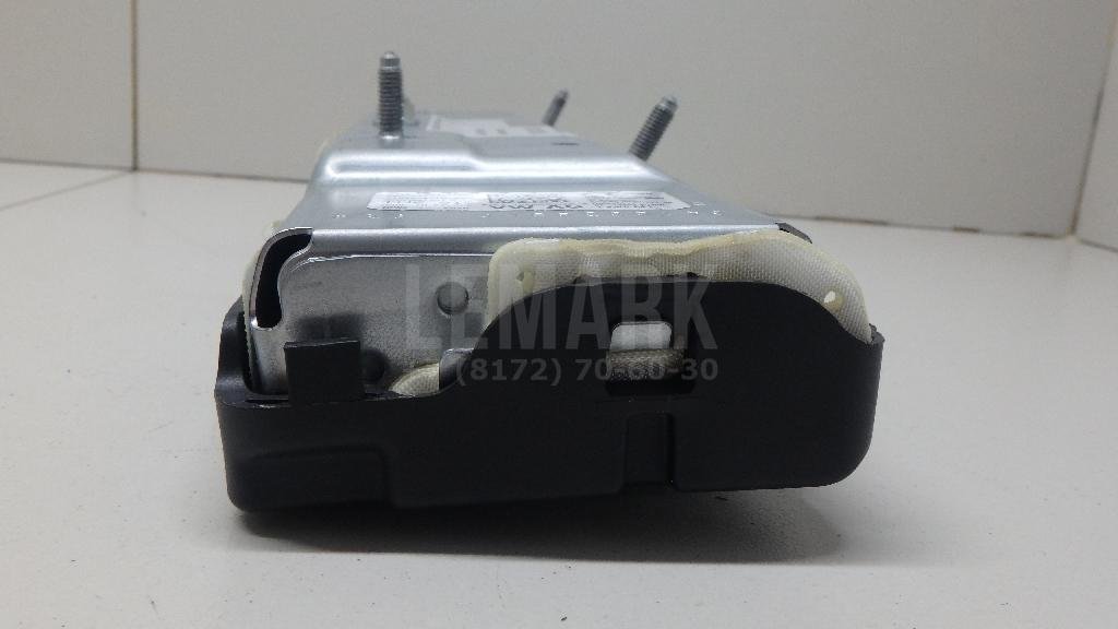 Подушка безопасности нижняя (для колен)