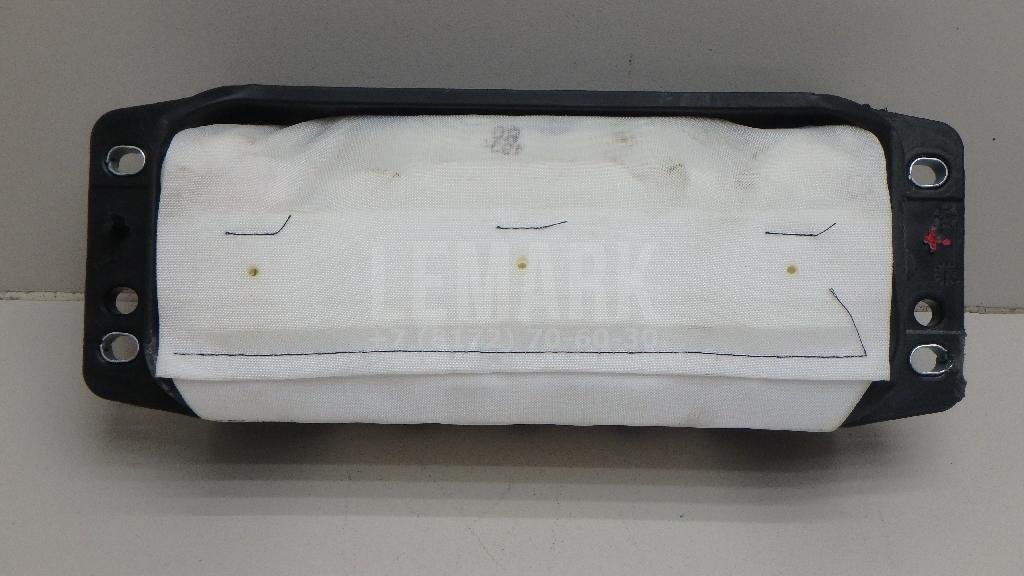 Подушка безопасности пассажирская (в торпедо)