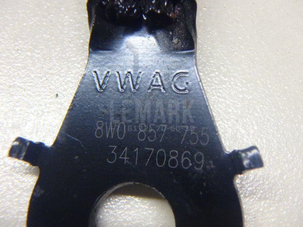 Ответная часть ремня безопасности