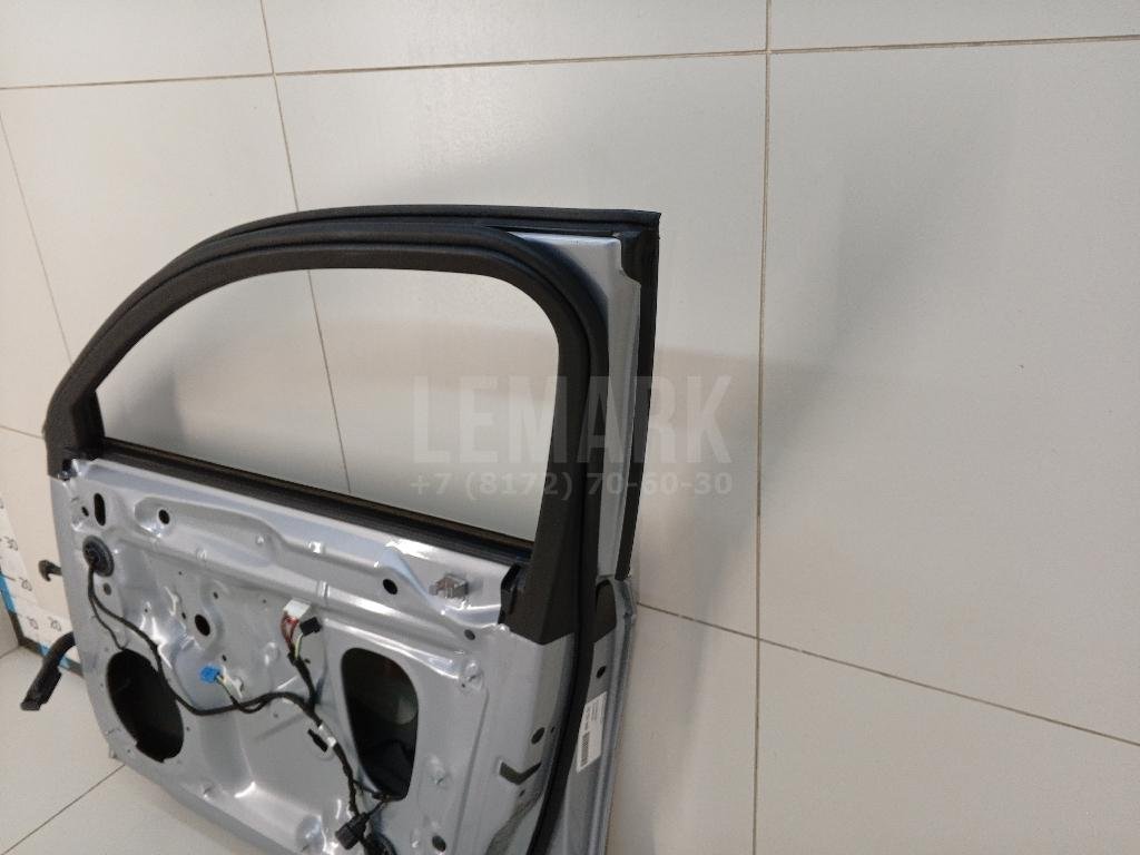 Дверь передняя правая