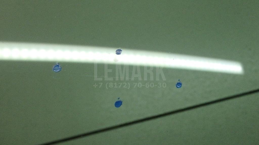 Стекло двери передней правой