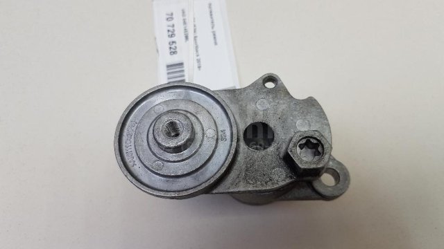 Натяжитель ремня